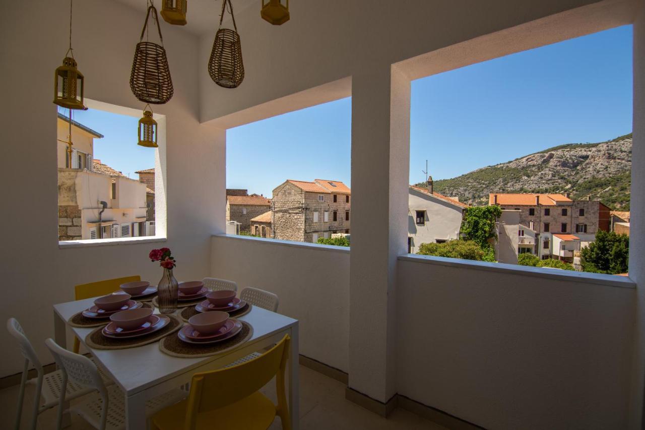 Apartments Mali Raj Komiža מראה חיצוני תמונה