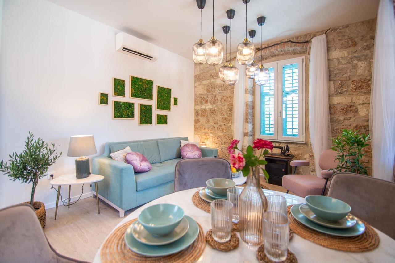Apartments Mali Raj Komiža מראה חיצוני תמונה