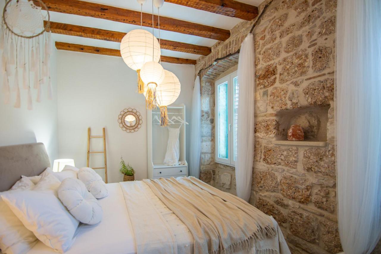 Apartments Mali Raj Komiža מראה חיצוני תמונה