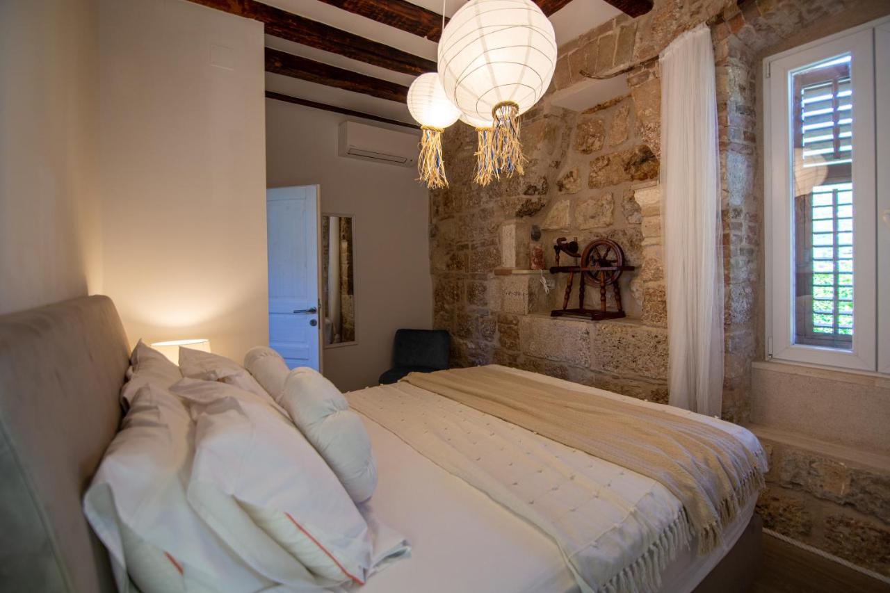 Apartments Mali Raj Komiža מראה חיצוני תמונה