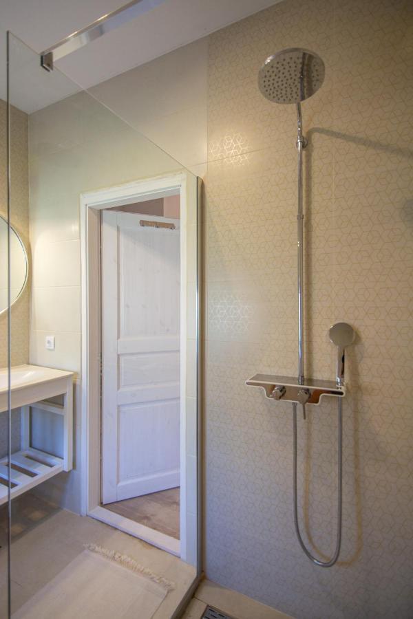 Apartments Mali Raj Komiža מראה חיצוני תמונה