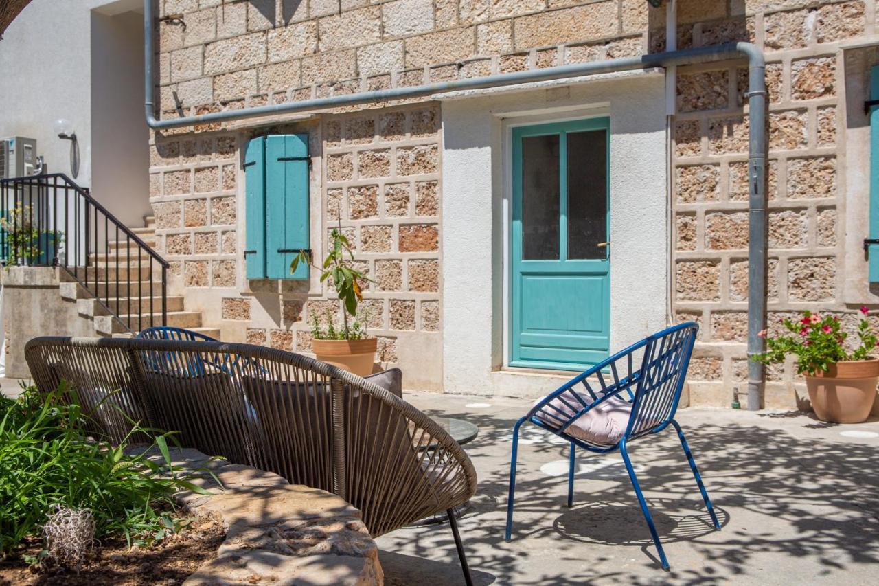 Apartments Mali Raj Komiža מראה חיצוני תמונה